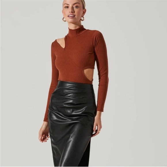 Astr Tops - NTW Astr the label rust cut out bodysuit